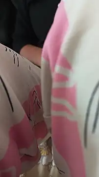 Snapshot of Official_queen chatting on November 2025 07:54:01 AM Official queen online show from November 2025 07:54:01 AM