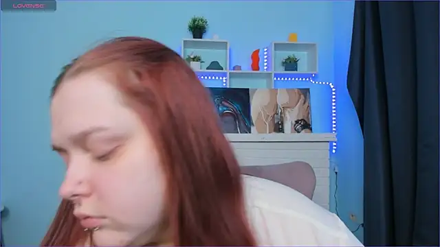 Snapshot of Crow_Diam0nd chatting on December 2024 09:35:01 AM Crow Diam0nd online show from December 2024 09:35:01 AM