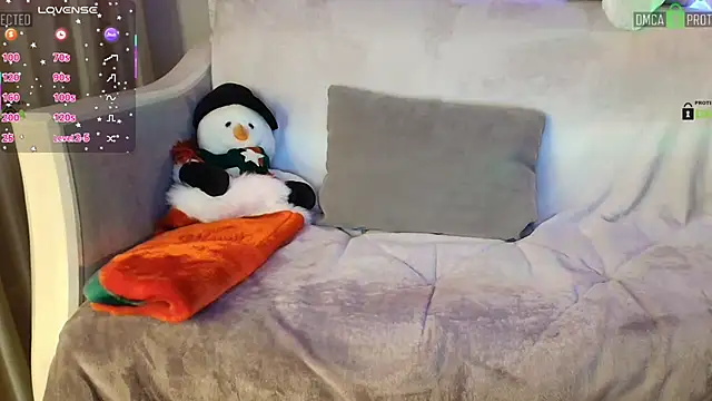 MilfeaN online show from December 2025 01:40:02 PM