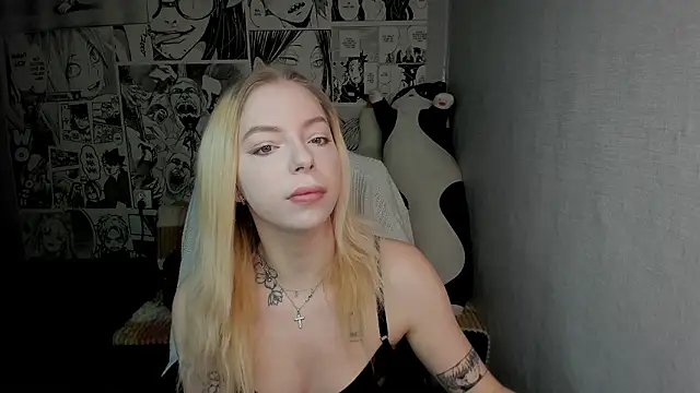 Martha Cameron online show from December 2024 12:24:01 AM