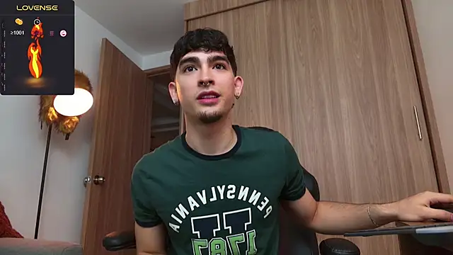 Snapshot of zenn_rush1 chatting on January 2025 12:37:01 PM zenn rush1 online show from January 2025 12:37:01 PM