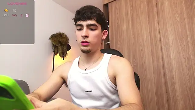 Snapshot of zenn_rush1 chatting on January 2025 01:02:01 PM zenn rush1 online show from January 2025 01:02:01 PM