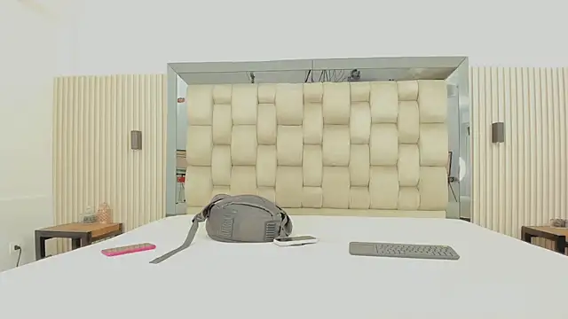 Snapshot of julietha_taylor chatting on February 2026 09:48:02 PM julietha taylor online show from February 2026 09:48:02 PM