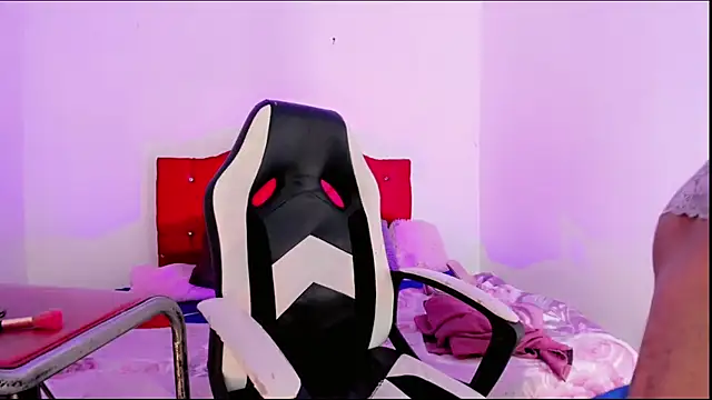 Gabyqueen70 online show from March 2025 03:25:01 AM