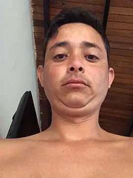 Snapshot of isacalejandroo chatting on January 2025 02:35:01 PM isacalejandroo online show from January 2025 02:35:01 PM