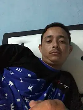 Snapshot of isacalejandroo chatting on February 2025 02:19:02 AM isacalejandroo online show from February 2025 02:19:02 AM