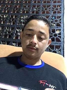 Snapshot of isacalejandroo chatting on March 2025 04:47:02 AM isacalejandroo online show from March 2025 04:47:02 AM