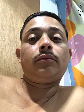 Snapshot of isacalejandroo chatting on March 2025 12:09:02 AM isacalejandroo online show from March 2025 12:09:02 AM