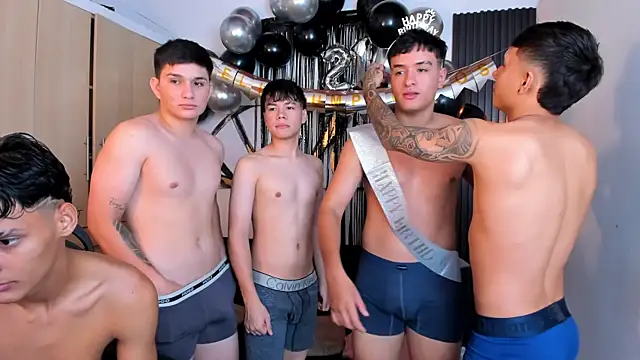 Sweet WallenV2 online show from November 2025 01:22:01 PM