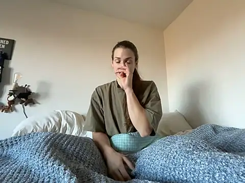 MissSwitch online show from December 2024 02:03:02 PM