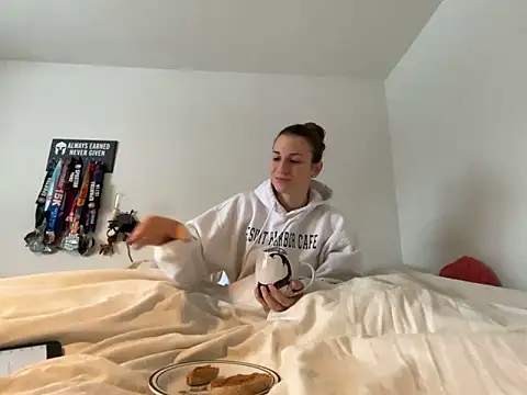 MissSwitch online show from January 2025 01:14:01 PM