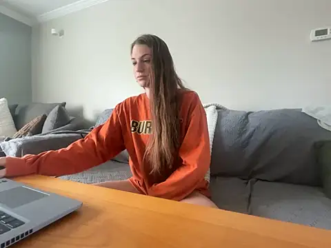 MissSwitch online show from October 2025 01:21:02 PM