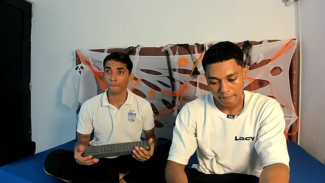 boys yourparty online show from October 2025 01:11:01 PM