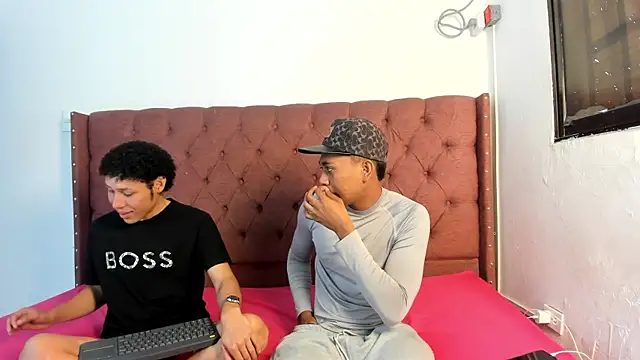 boys yourparty online show from December 2025 01:20:02 PM