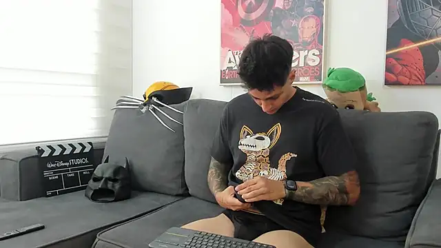 JeanBroc online show from November 2025 08:00:01 PM