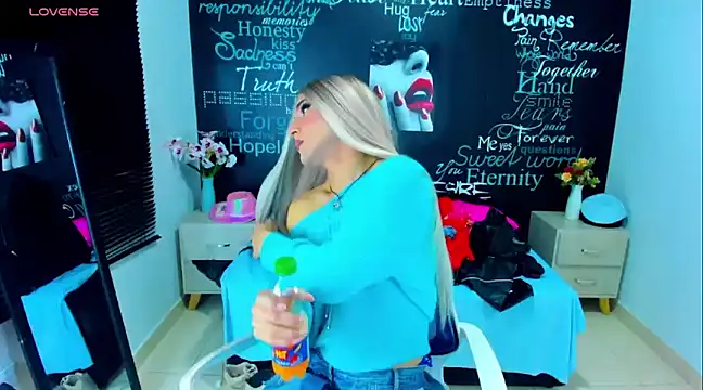 DarianaGia online show from December 2024 06:14:02 AM