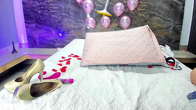 Snapshot of Yaya____11 chatting on March 2025 08:07:01 AM Yaya 11 online show from March 2025 08:07:01 AM