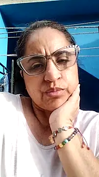 Yaya    11 online show from December 2025 09:52:01 PM