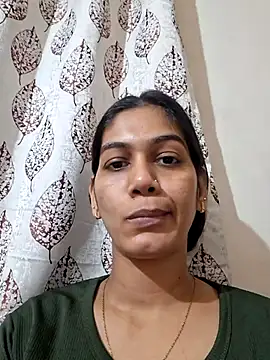 Garima G online show from November 2025 01:58:01 PM