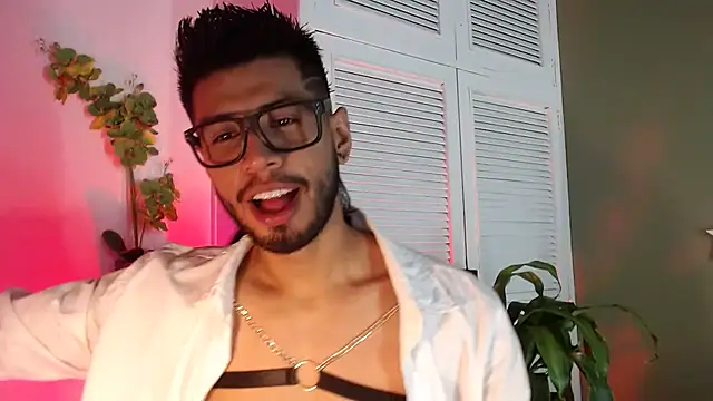 Colby brown03 online show from September 2025 07:57:01 PM