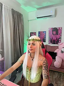 Snapshot of annieesweett chatting on June 2026 09:49:01 PM annieesweett online show from June 2026 09:49:01 PM
