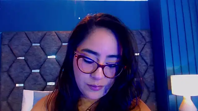 Snapshot of DevonPiers chatting on September 2025 12:05:02 PM DevonPiers online show from September 2025 12:05:02 PM