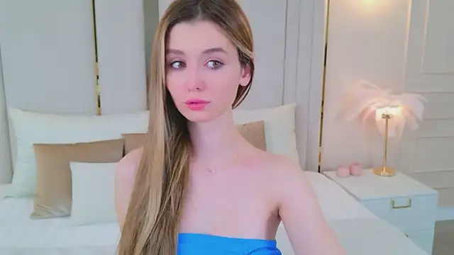 MarybethSnow online show from November 2025 05:07:01 PM