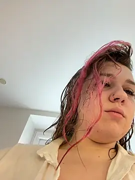 SuzieMurray online show from October 2025 11:08:02 AM