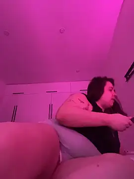 SuzieMurray online show from December 2025 07:15:02 AM