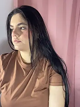 kimberlyhills1 online show from February 2026 05:33:01 PM