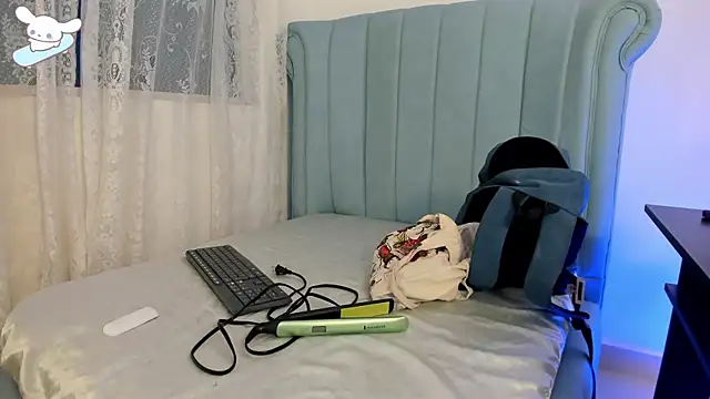 AlexaFoxy18 online show from November 2025 07:42:01 AM