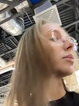 CaseyStar online show from January 2025 10:33:02 AM