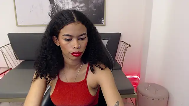 Snapshot of Shenna_brunette_ chatting on December 2024 04:16:01 PM Shenna brunette online show from December 2024 04:16:01 PM