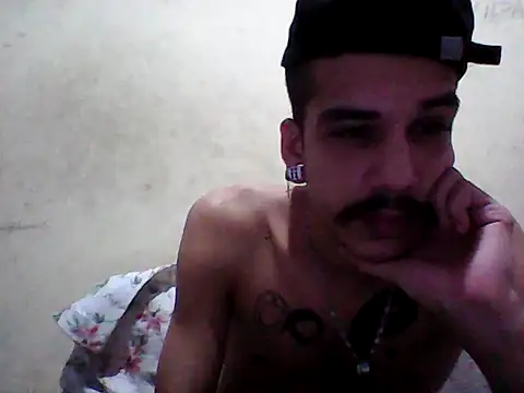 gatobranco001 online show from March 2025 01:14:01 AM