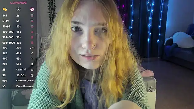 Snapshot of ReddHotPipper chatting on January 2025 01:05:02 AM ReddHotPipper online show from January 2025 01:05:02 AM