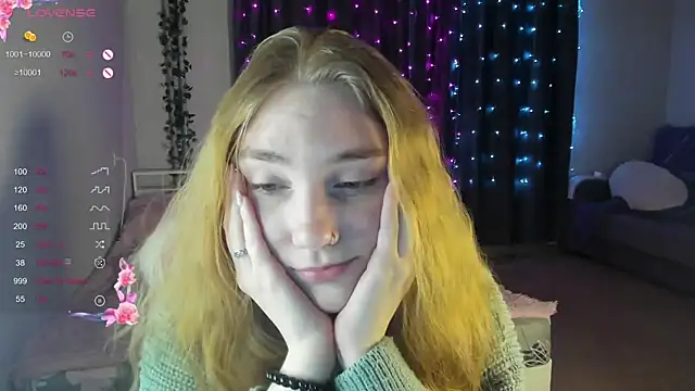 Snapshot of ReddHotPipper chatting on February 2025 12:59:02 AM ReddHotPipper online show from February 2025 12:59:02 AM