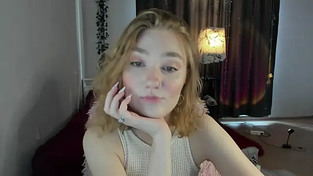 Snapshot of ReddHotPipper chatting on September 2025 02:11:02 AM ReddHotPipper online show from September 2025 02:11:02 AM