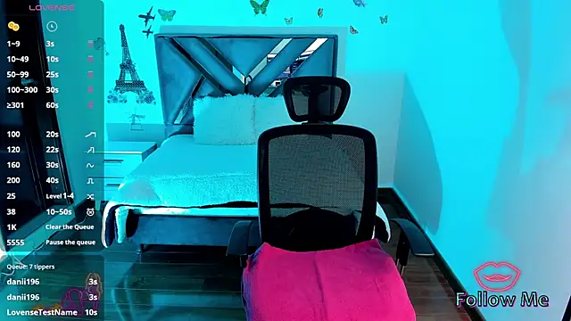 Dana martinezz online show from December 2024 06:17:01 PM