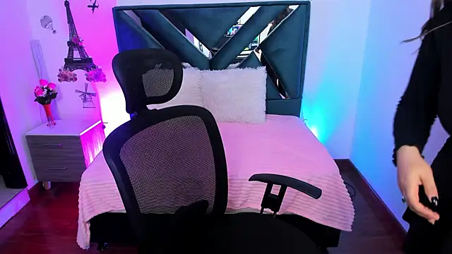 Dana martinezz online show from March 2025 02:53:02 PM