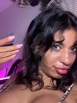 AlyssaHottv  online show from December 2025 11:54:01 PM