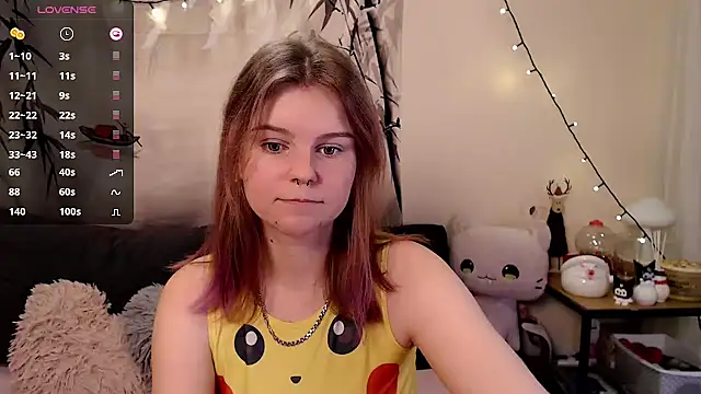 Snapshot of Moona_xx chatting on January 2025 09:36:02 PM Moona xx online show from January 2025 09:36:02 PM