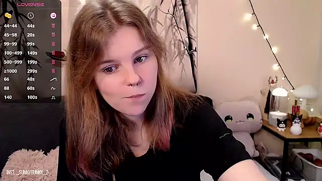 Snapshot of Moona_xx chatting on January 2025 10:12:02 PM Moona xx online show from January 2025 10:12:02 PM