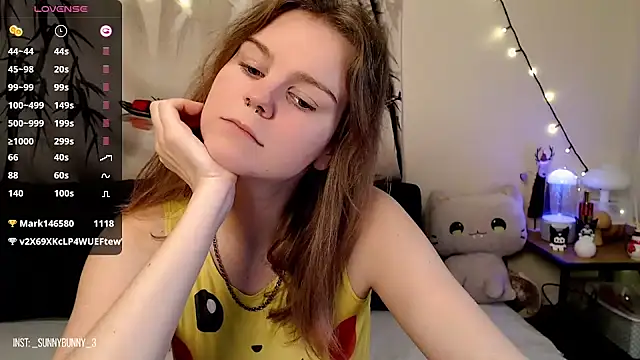 Snapshot of Moona_xx chatting on January 2025 10:32:02 PM Moona xx online show from January 2025 10:32:02 PM