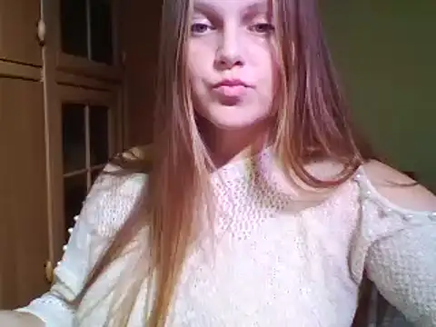 Snapshot of Evasapples chatting on December 2024 05:46:01 PM Evasapples online show from December 2024 05:46:01 PM