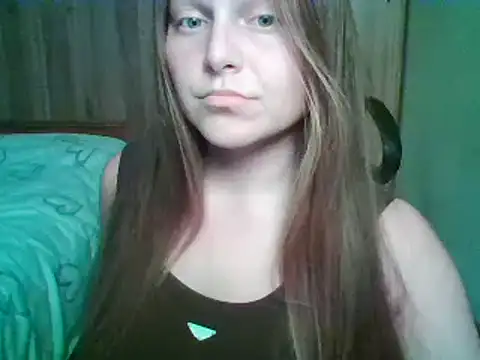 Snapshot of Evasapples chatting on October 2025 09:50:02 PM Evasapples online show from October 2025 09:50:02 PM