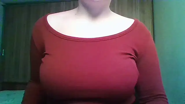 Snapshot of Evasapples chatting on November 2025 12:18:02 PM Evasapples online show from November 2025 12:18:02 PM