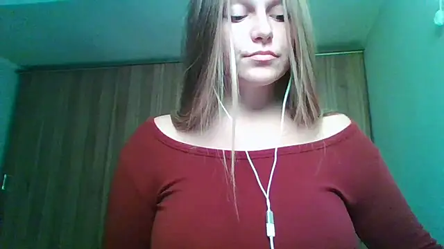 Snapshot of Evasapples chatting on November 2025 09:38:01 PM Evasapples online show from November 2025 09:38:01 PM