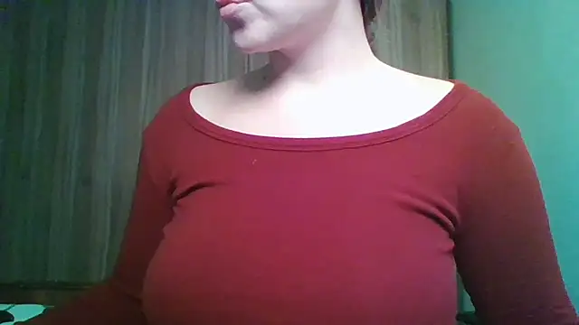 Snapshot of Evasapples chatting on November 2025 07:28:01 PM Evasapples online show from November 2025 07:28:01 PM