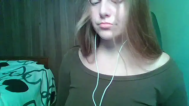 Snapshot of Evasapples chatting on November 2025 04:22:02 PM Evasapples online show from November 2025 04:22:02 PM