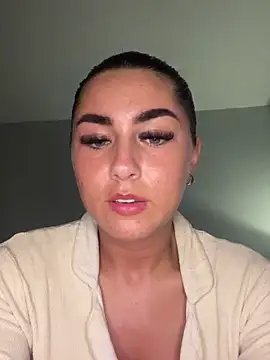 clobunny10 online show from March 2026 07:54:01 PM